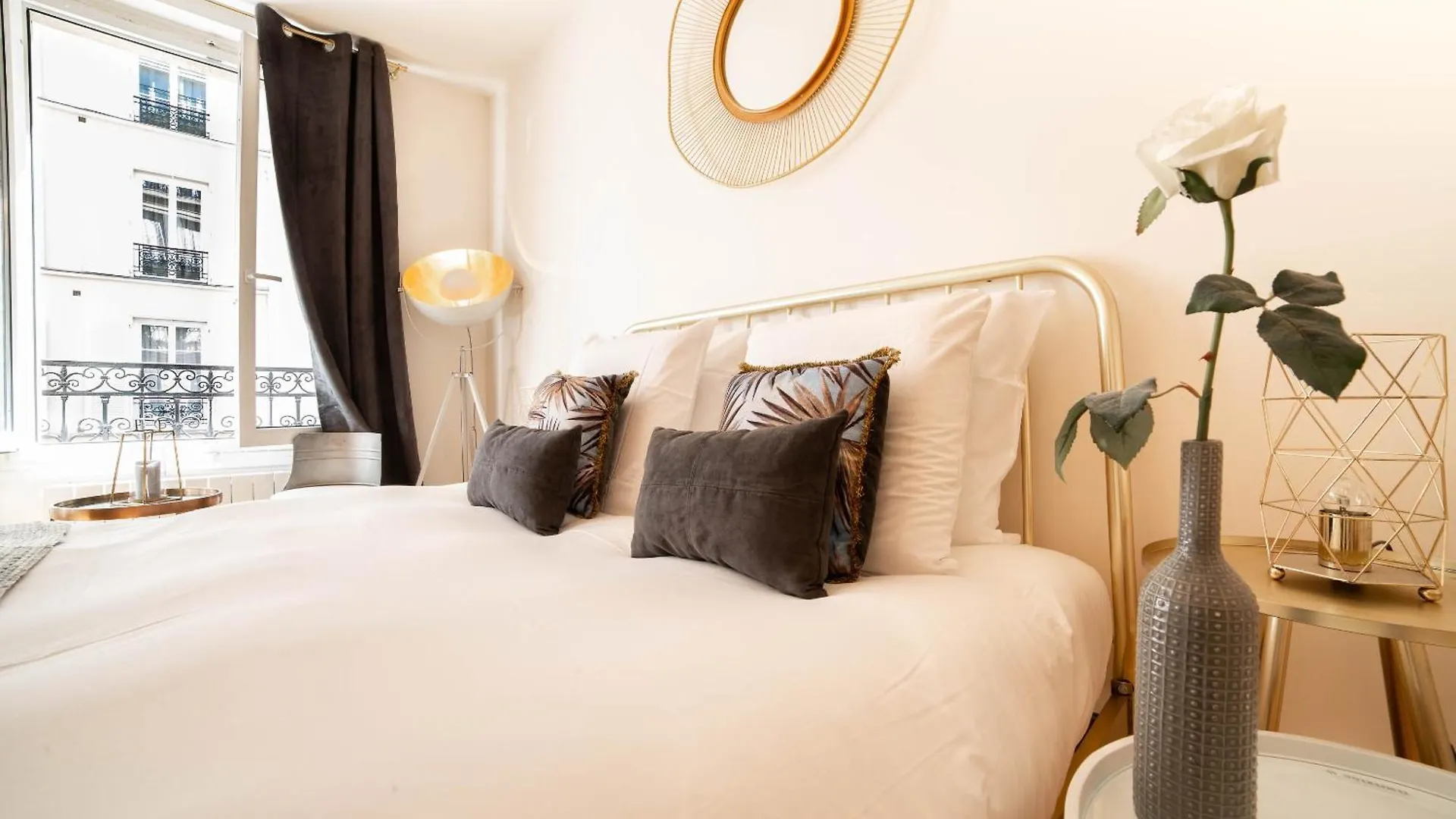 The Charming Rue Cler Apartment Paris 0*,  France